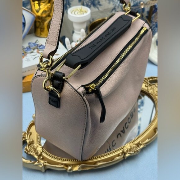 🆕 MARC JACOBS 🧿 NWOT The Softbox 23 - Apricot Beige - Picture 5 of 16